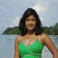 Soumya Bollapragada hot in green mini skirt pictures | Picture 67373